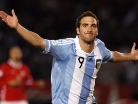 足彩网|意甲每日聚焦，恩昆库留守米兰尘埃落定，国米平局送那不勒斯登顶良机