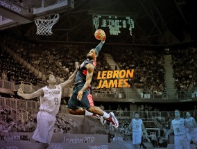 足彩网平台-杨瀚森强突三人合围未果 年轻中锋关键时刻展现无畏担当