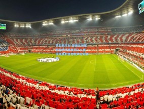 足彩网平台-樊振东领军欧冠乒乓赛场闯入八强 现场真的爱你歌声致敬传奇